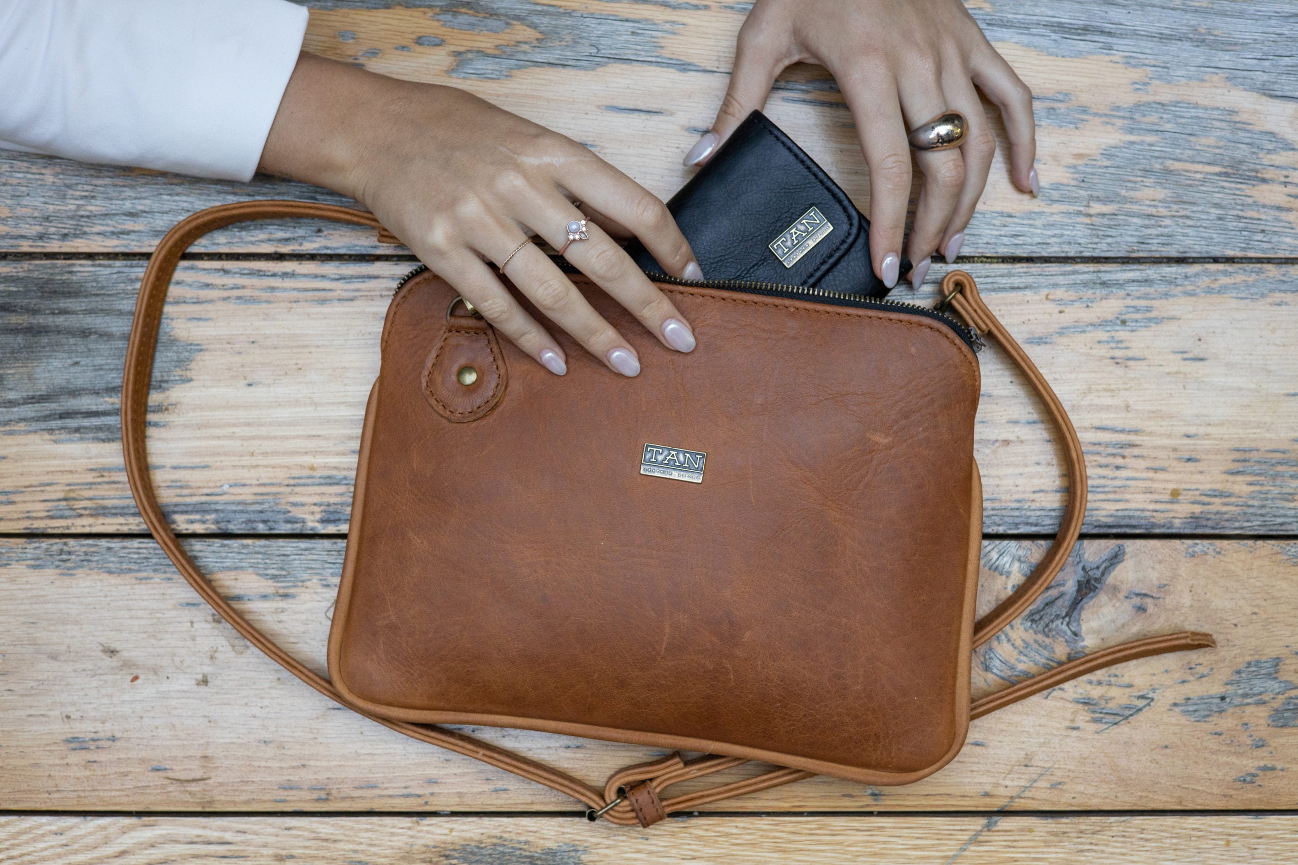 TLG Taylor Sling Bag - Black