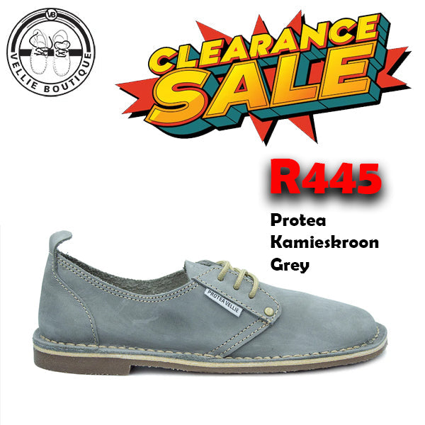 #Protea Kamieskroon (Grey)