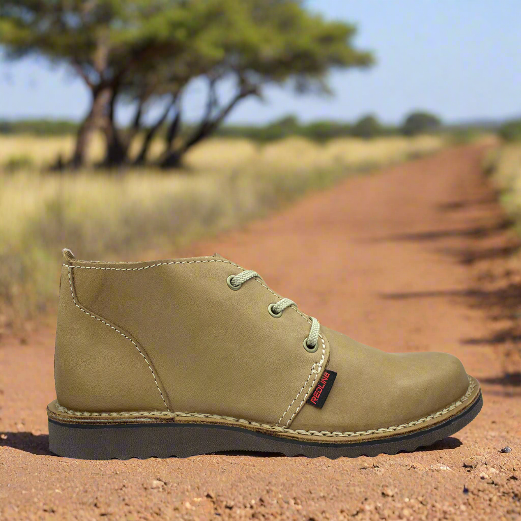 
                  
                    KapoQ Redline Flat sole Vellie -  Die Bielie Van Die Bosveld (Dark Sole)
                  
                