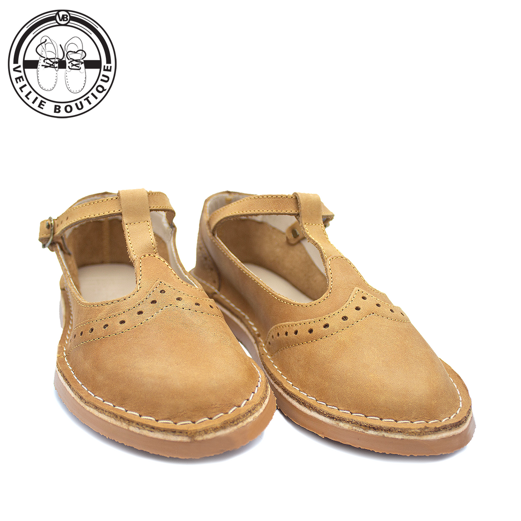 Alice Crazy Horse (Tan)