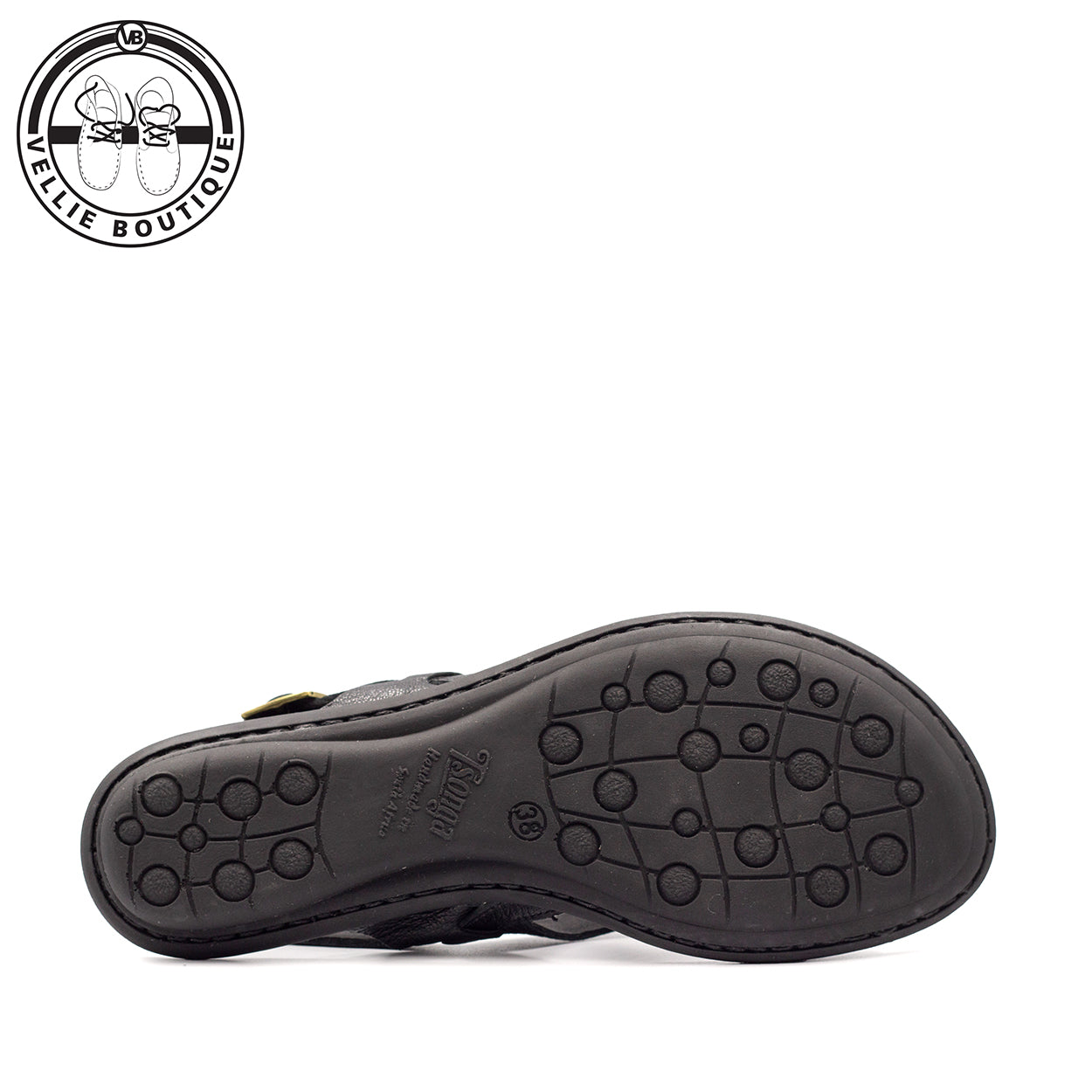 
                  
                    Tsonga Butembo - Cayak Black
                  
                