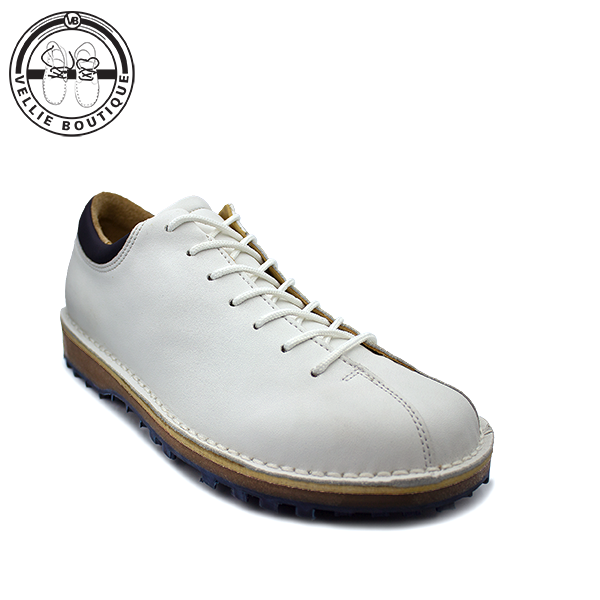 
                  
                    St. Andrew’s KapoQ Golf Veldskoen - White/Navy Sole
                  
                