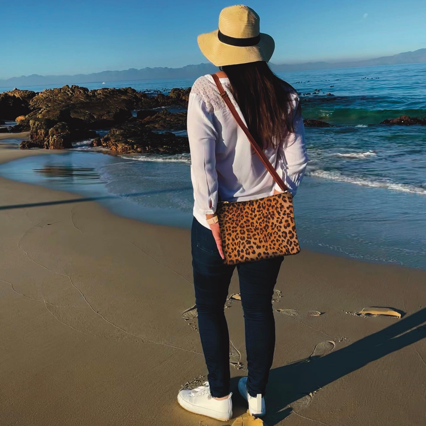 ML Large Shoulder Bag - Leopard Print