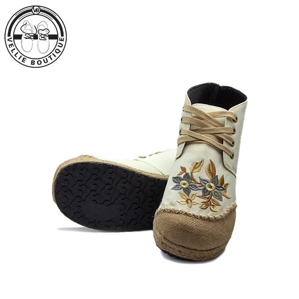 
                  
                    Loslappie Lace-up Boots (Cream)
                  
                